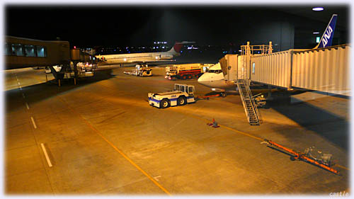 夜の仙台空港